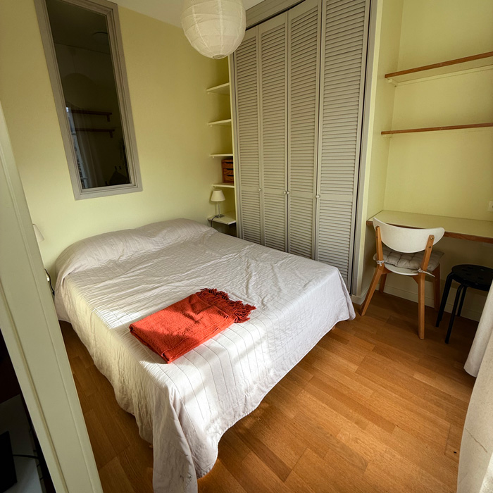 パリ9区ステュディオ